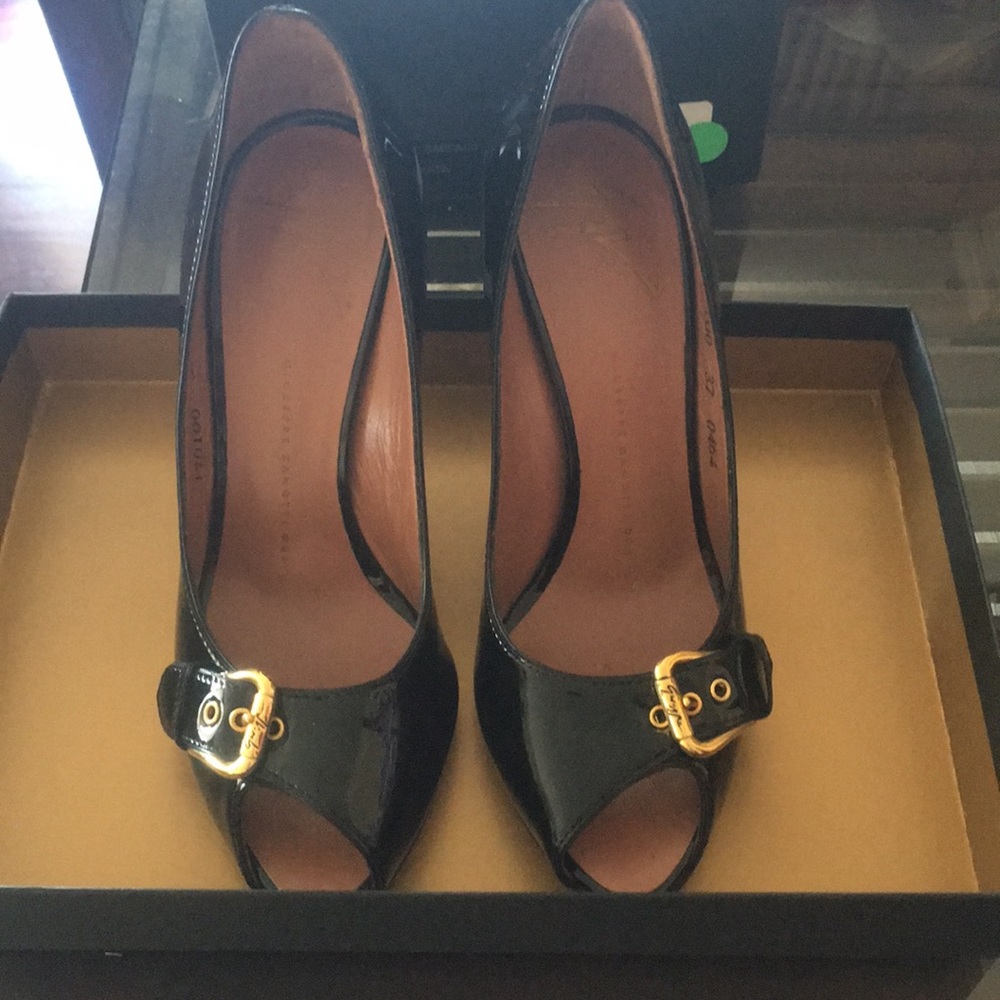 Giuseppe zanotti stilletos size 37